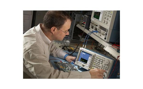 泰克AFG3000C系列任意波形/函数发生器